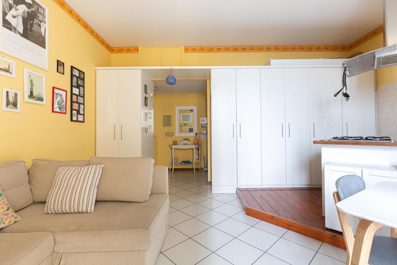 Appartement Bnbutler Torelli - Grazioso E Luminoso Bilocale à Milan Extérieur photo