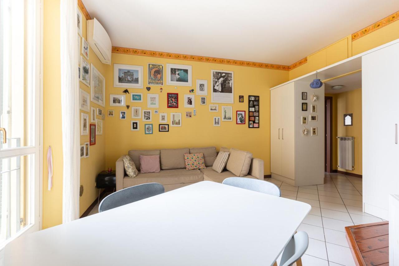 Appartement Bnbutler Torelli - Grazioso E Luminoso Bilocale à Milan Extérieur photo